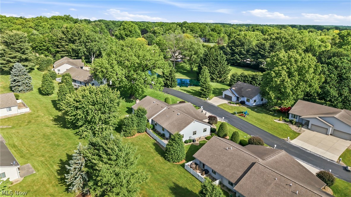 2160 Whispering Meadows Warren OH 44484