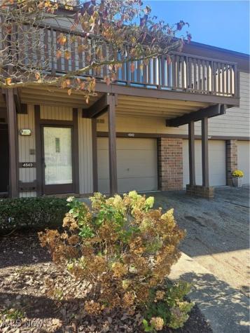 4543 Saint James Circle NW Canton OH 44708