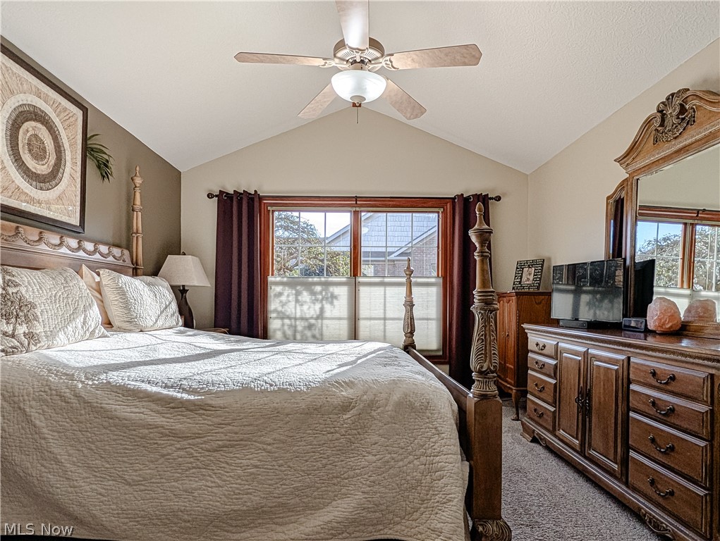 1202 Saint Abigail Street SW Hartville OH 44632