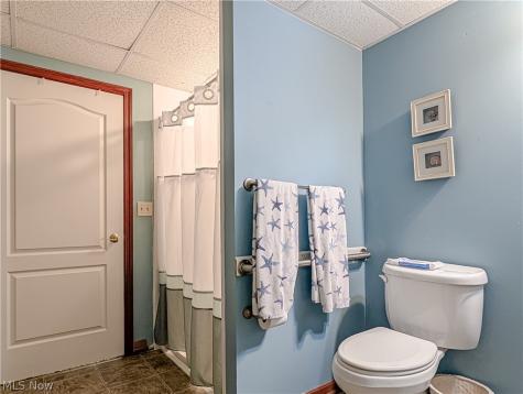 1202 Saint Abigail Street SW Hartville OH 44632