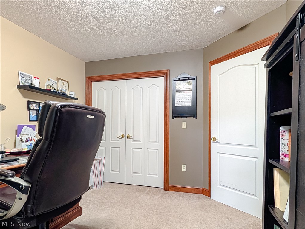 1202 Saint Abigail Street SW Hartville OH 44632