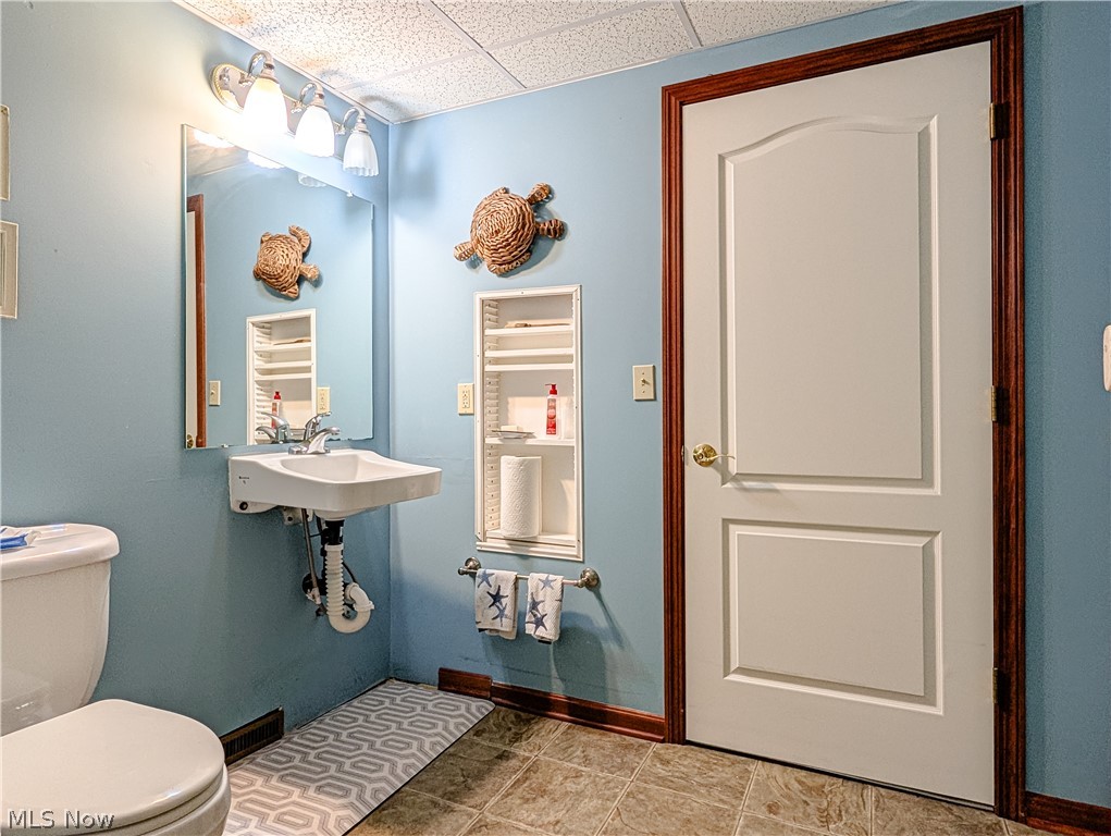 1202 Saint Abigail Street SW Hartville OH 44632