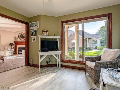 1202 Saint Abigail Street SW Hartville OH 44632