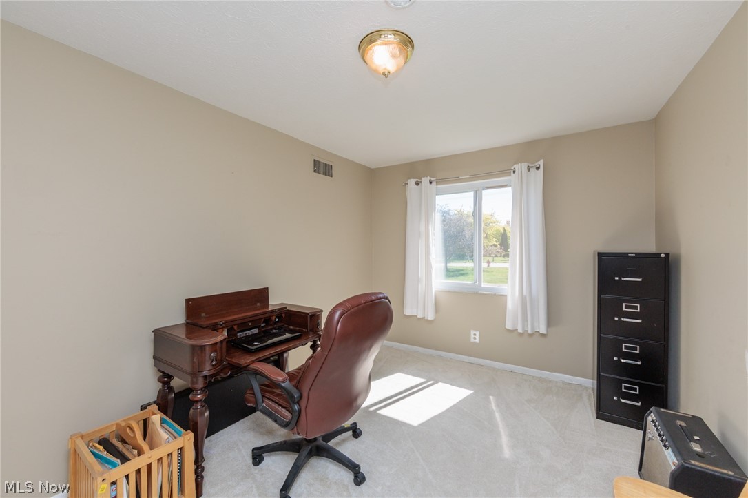 21841 River Oaks Drive Rocky River OH 44116