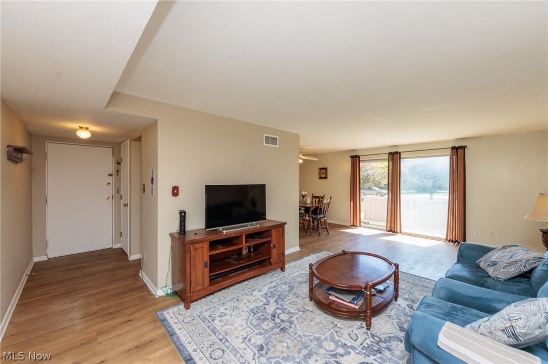 21841 River Oaks Drive Rocky River OH 44116
