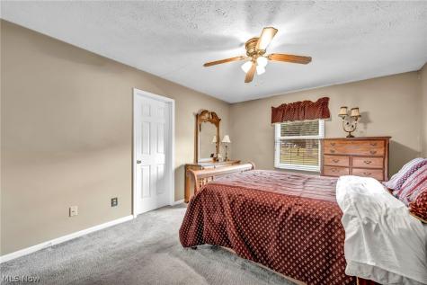 37057 N Doovy Street Avon OH 44011