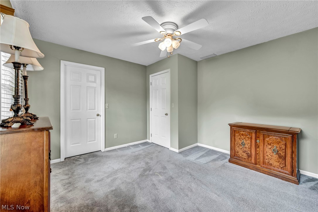 37057 N Doovy Street Avon OH 44011
