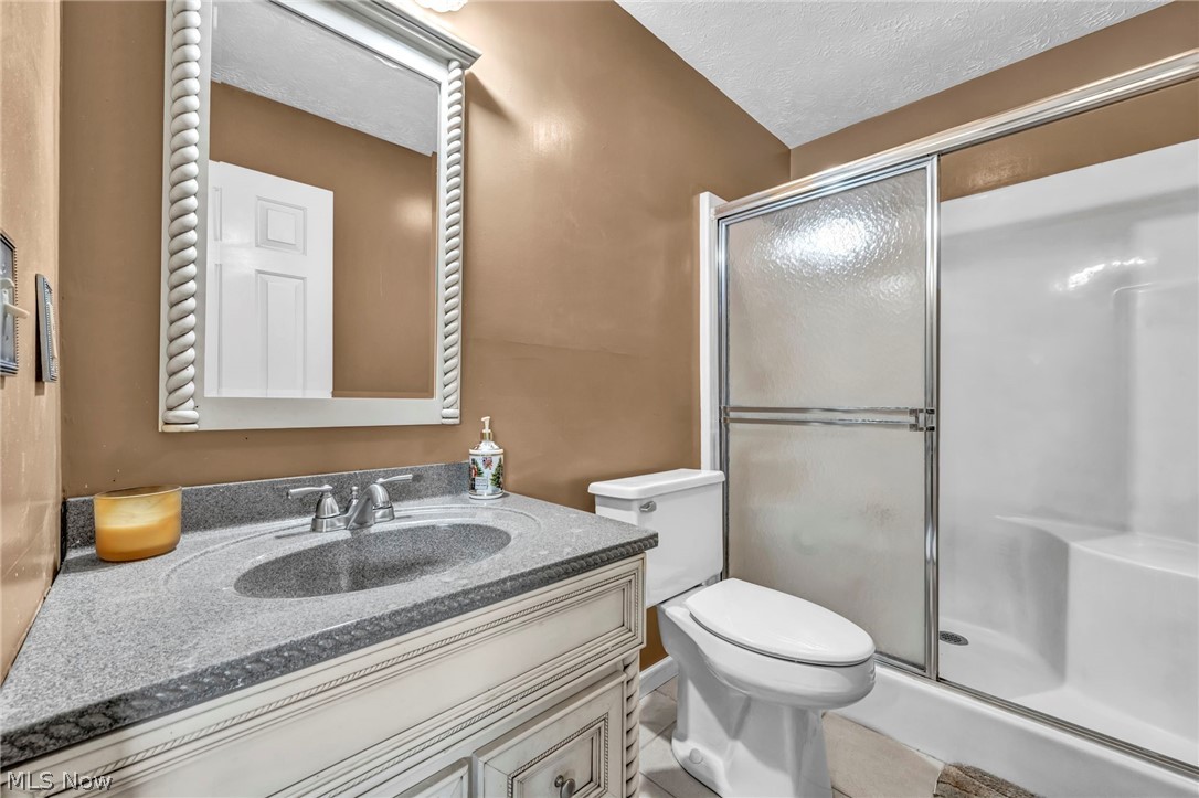 37057 N Doovy Street Avon OH 44011