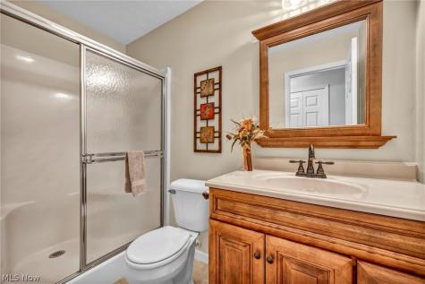 37057 N Doovy Street Avon OH 44011