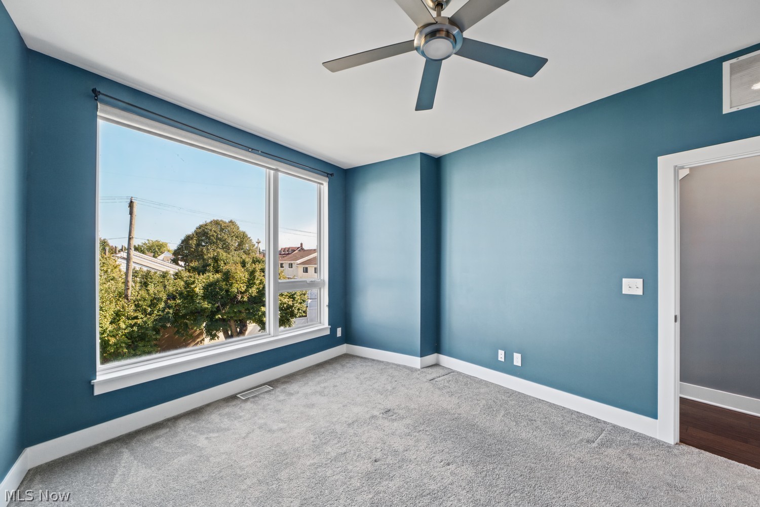 1238 W 70th Street Cleveland OH 44102