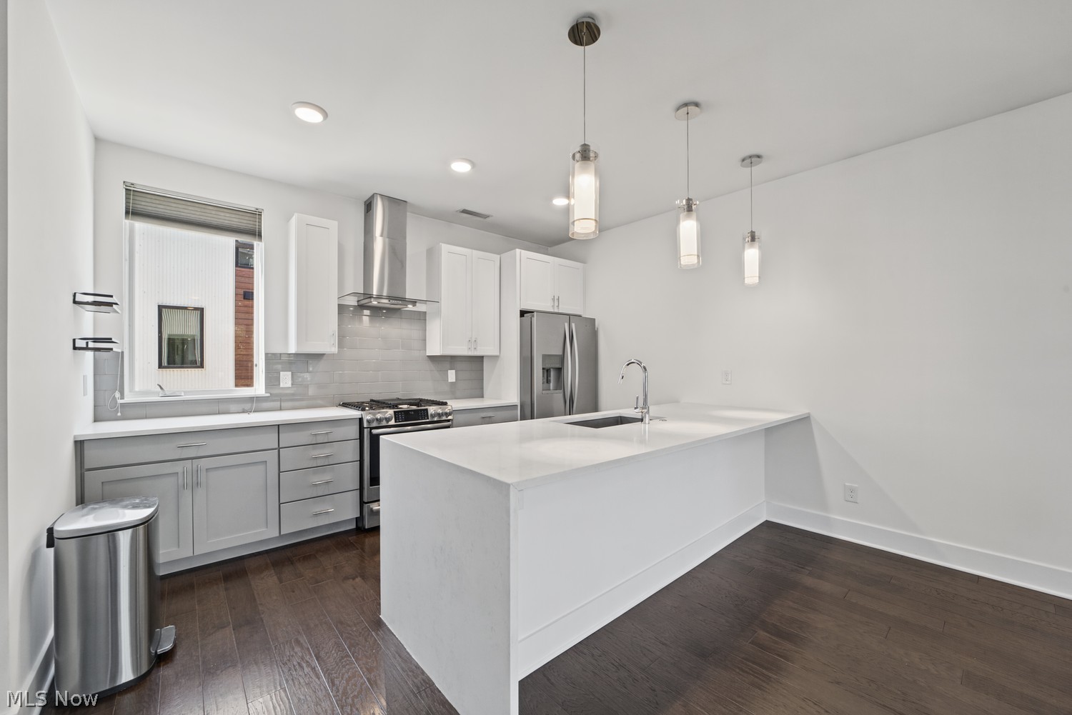 1238 W 70th Street Cleveland OH 44102