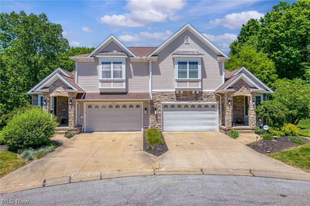 26727 Rue Saint Anne Court Warrensville Heights OH 44128