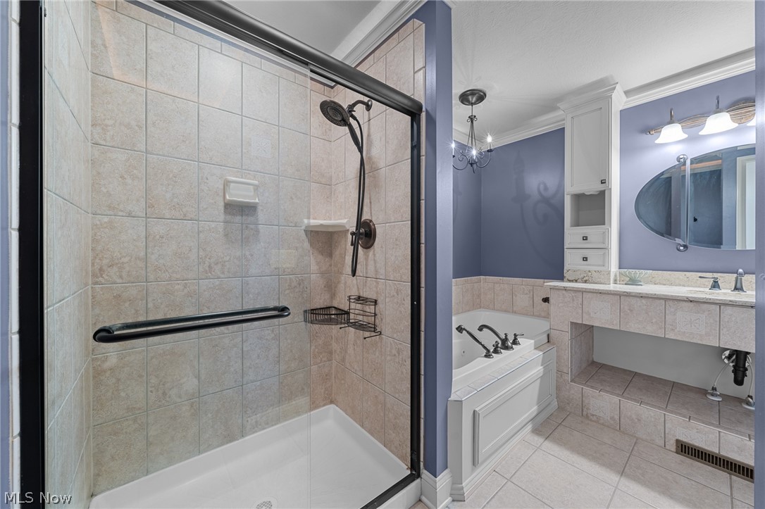 26727 Rue Saint Anne Court Warrensville Heights OH 44128