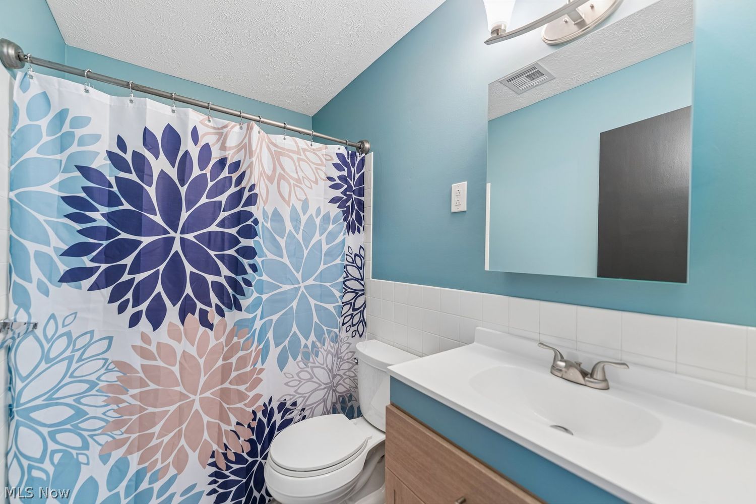 2159 Wooster Road Rocky River OH 44116