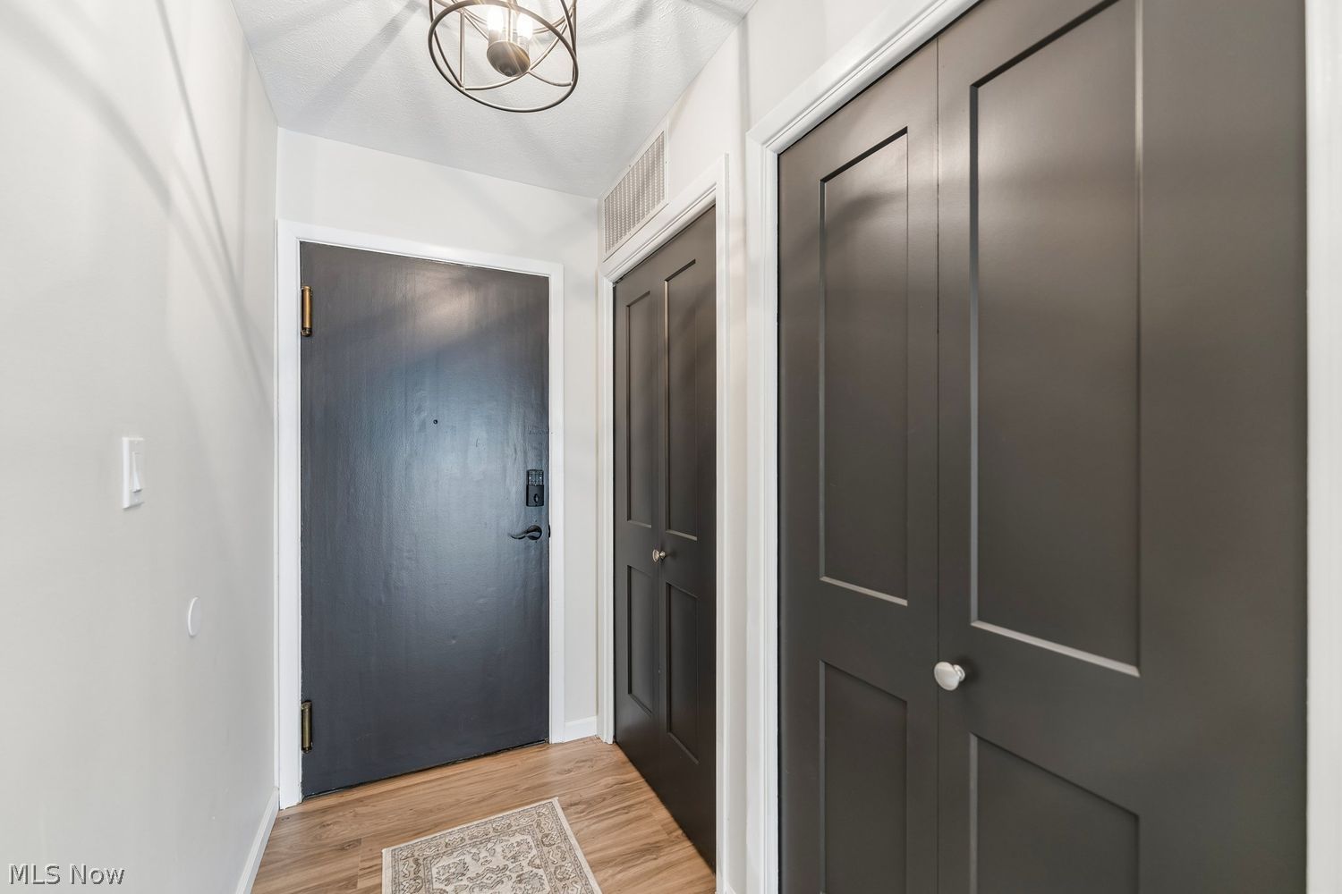 2159 Wooster Road Rocky River OH 44116