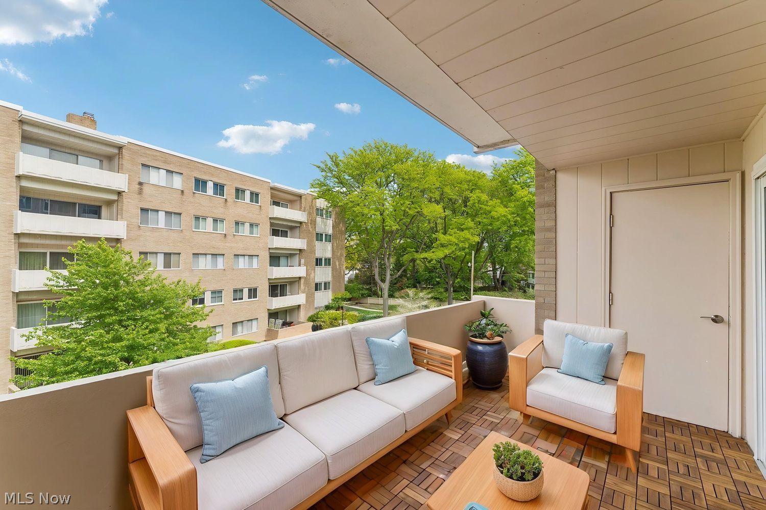2159 Wooster Road Rocky River OH 44116