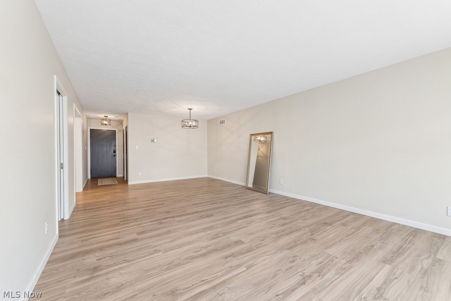 2159 Wooster Road Rocky River OH 44116