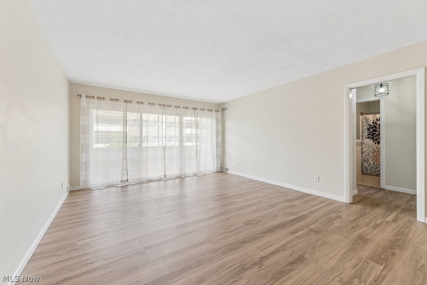 2159 Wooster Road Rocky River OH 44116