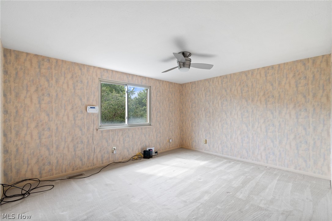 174 St. Clair Drive Akron OH 44307