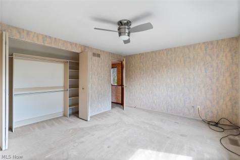 174 St. Clair Drive Akron OH 44307