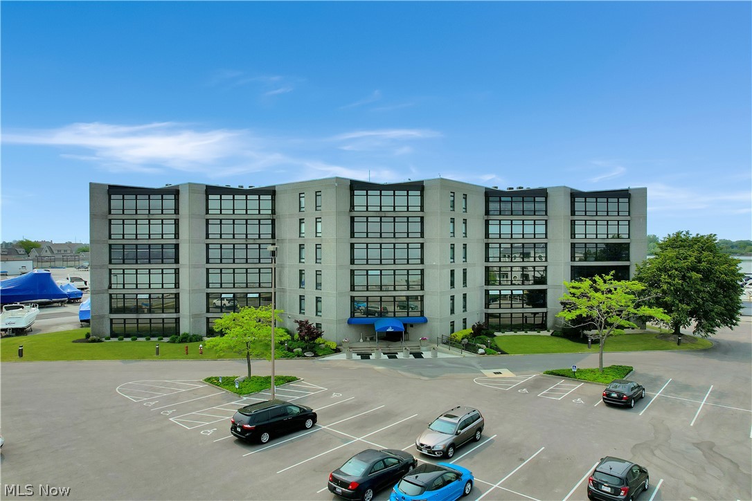 711 W Lakeshore Drive Port Clinton OH 43452