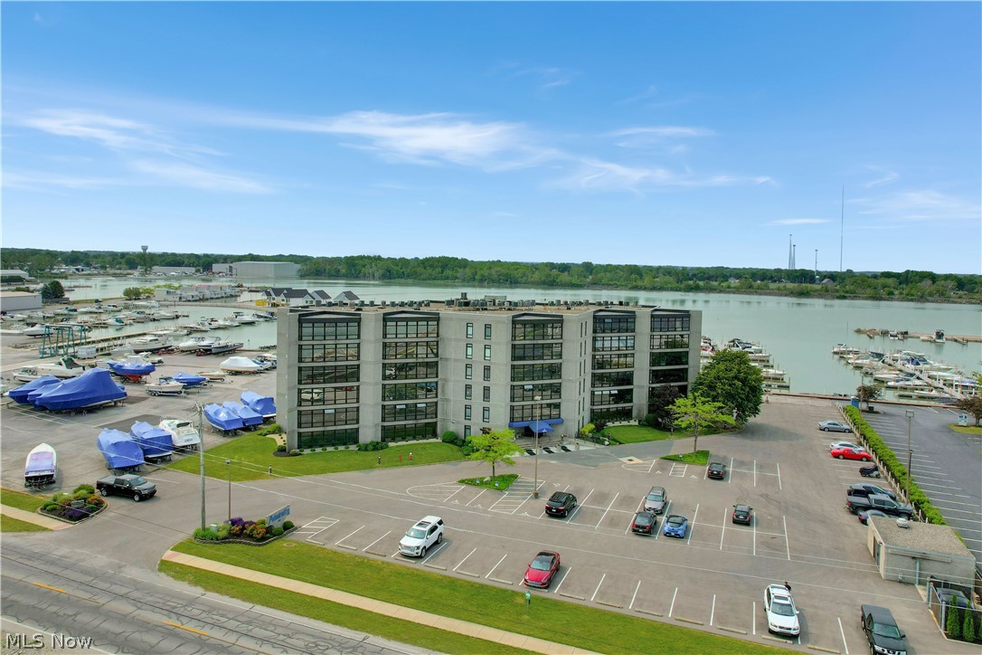 711 W Lakeshore Drive Port Clinton OH 43452