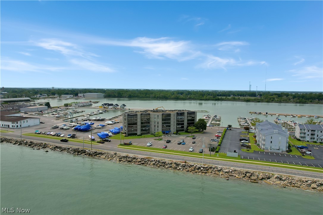 711 W Lakeshore Drive Port Clinton OH 43452