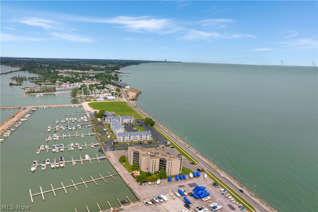 711 W Lakeshore Drive Port Clinton OH 43452