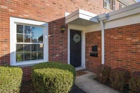101 Chatham Way Mayfield Heights OH 44124