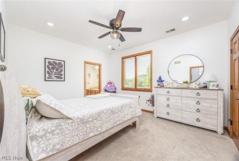 1602 Glendale Road Marietta OH 45750