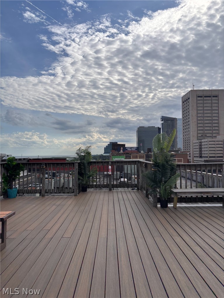 1133 W 9th Street Cleveland OH 44113