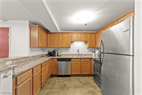 1133 W 9th Street Cleveland OH 44113