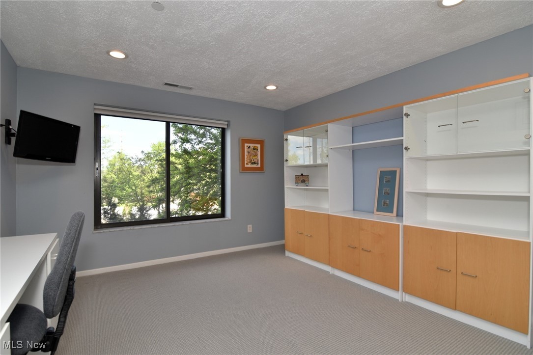 27500 Cedar Road Beachwood OH 44122