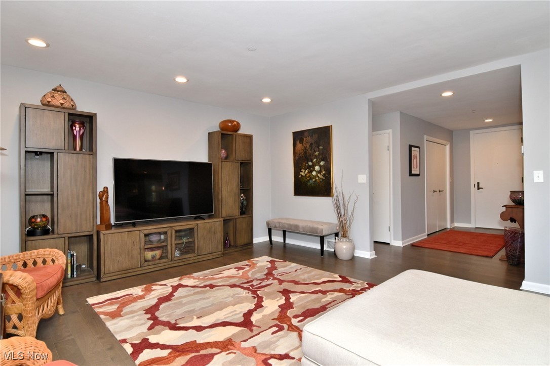 27500 Cedar Road Beachwood OH 44122