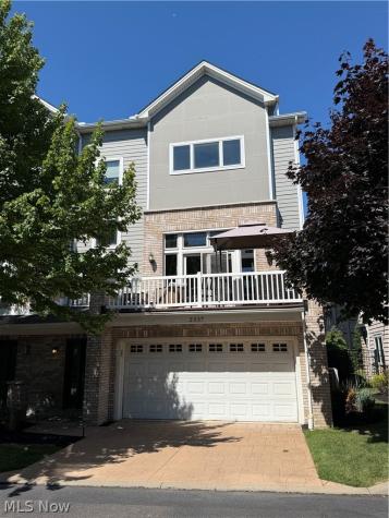 2257 City View Drive Cleveland OH 44113