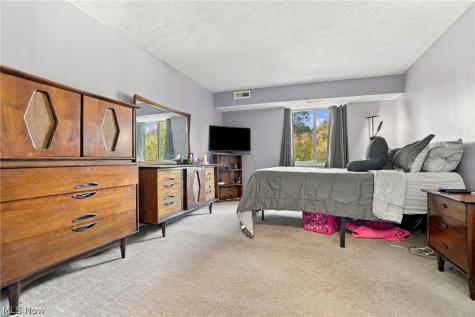 9611 Sunrise Boulevard North Royalton OH 44133