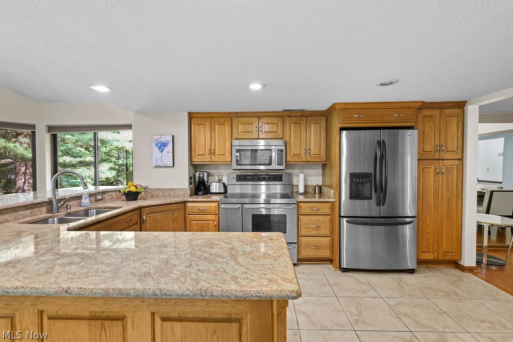 2180 Stone Creek Trail Cuyahoga Falls OH 44223