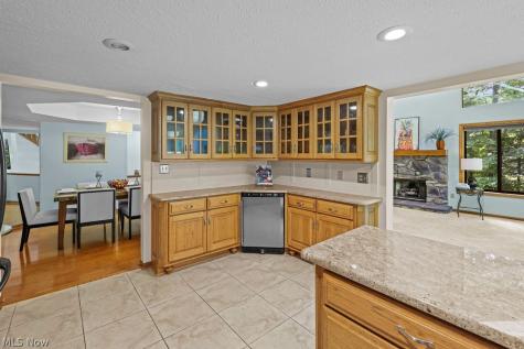 2180 Stone Creek Trail Cuyahoga Falls OH 44223