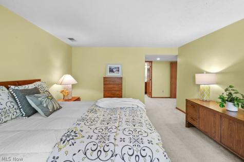 2180 Stone Creek Trail Cuyahoga Falls OH 44223