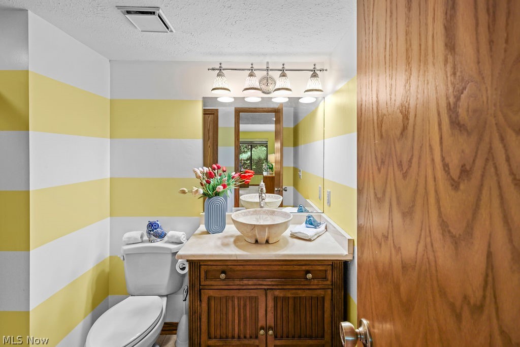 2180 Stone Creek Trail Cuyahoga Falls OH 44223