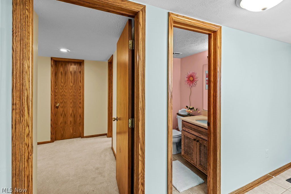 2180 Stone Creek Trail Cuyahoga Falls OH 44223