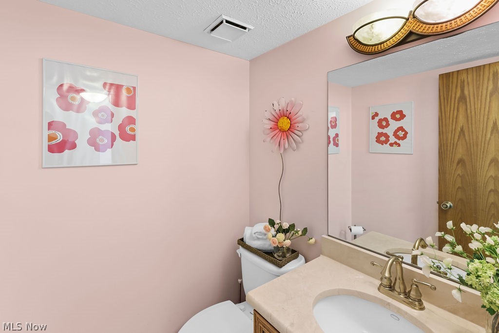 2180 Stone Creek Trail Cuyahoga Falls OH 44223