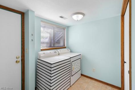 2180 Stone Creek Trail Cuyahoga Falls OH 44223