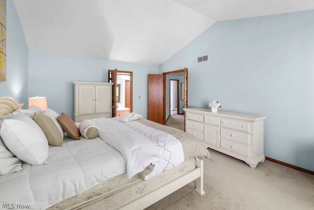 2180 Stone Creek Trail Cuyahoga Falls OH 44223