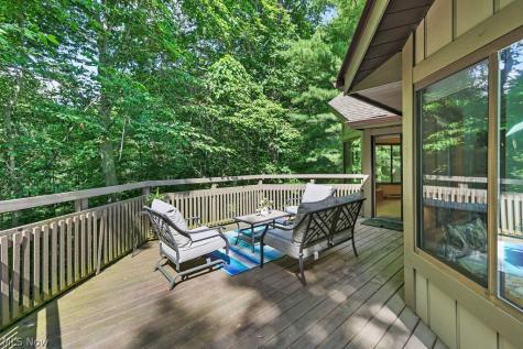 2180 Stone Creek Trail Cuyahoga Falls OH 44223
