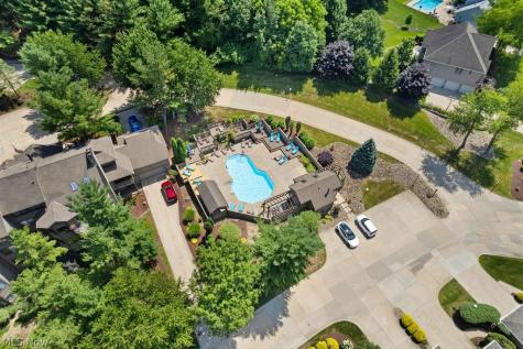 2180 Stone Creek Trail Cuyahoga Falls OH 44223