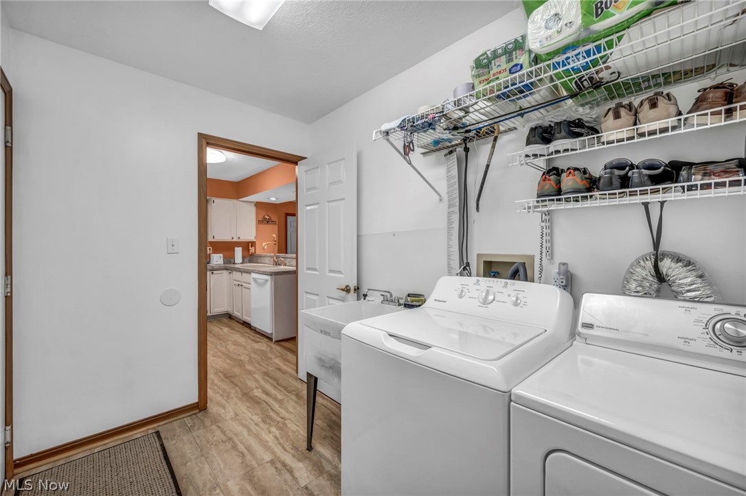 2213 Devon Court Akron OH 44312