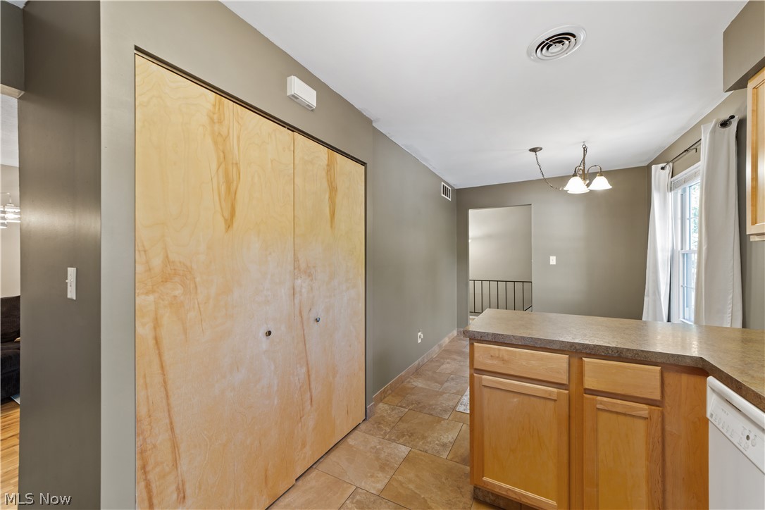 8713 Fox Rest Drive Brecksville OH 44141