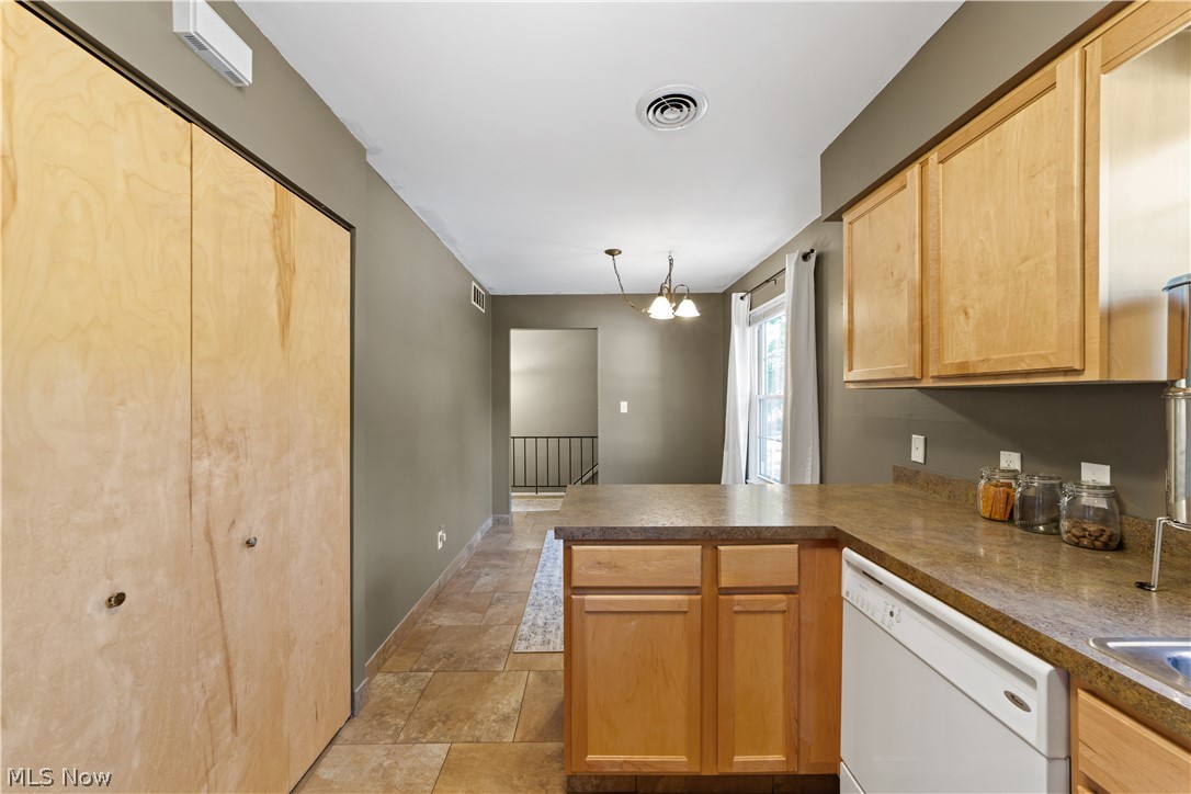 8713 Fox Rest Drive Brecksville OH 44141