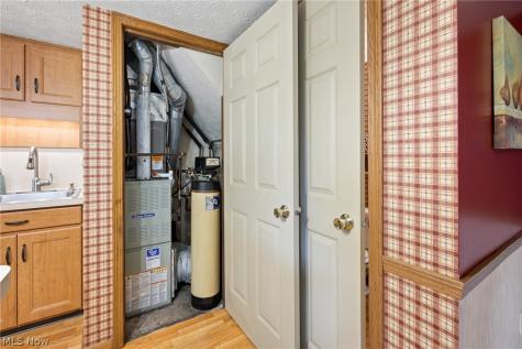 2927 Pleasant Street NW North Canton OH 44720